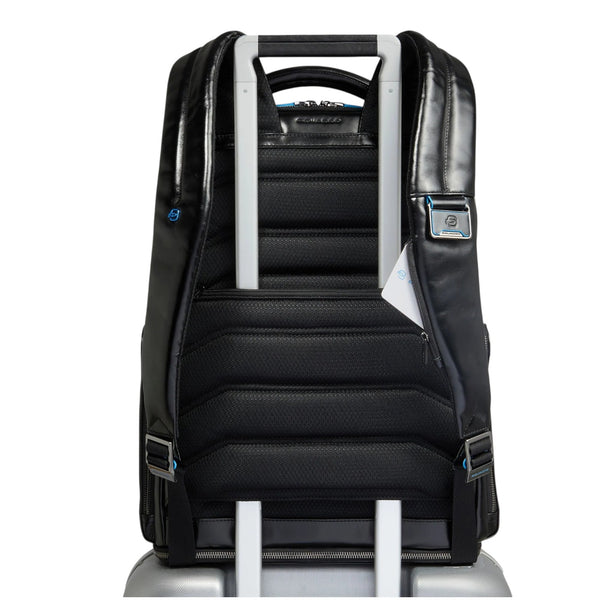 piquadro_blue_square_zaino_pelle_porta_pc_15_6_ca6592b2bm_business_backpack_luxury_2026_falchini_siena_blu_trolley