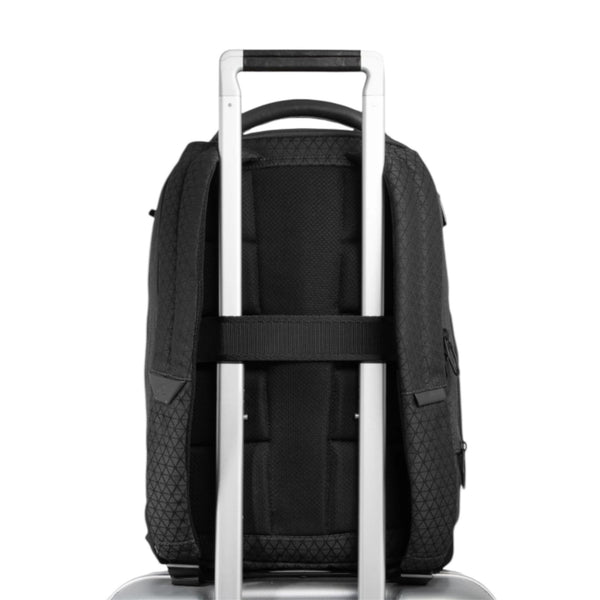 Piquadro_Zaino_da_viaggio_Hexagon_14_Nero_Aggancio_Trolley_Piquadro_Siena