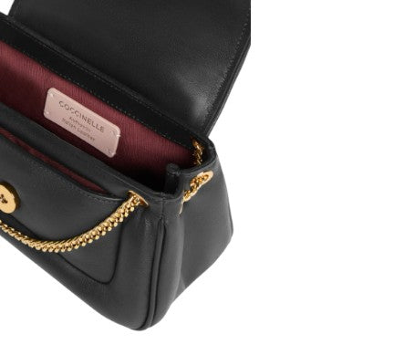 coccinelle_cme_small_soft_borsa_tracolla_pelle_morbida_chic_2026_falchini_siena_nero_interno