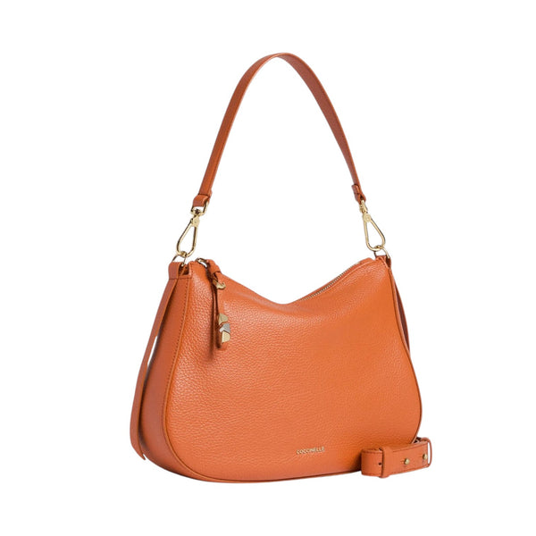 coccinelle_nory_small_borsa_spalla_pelle_hobo_bag_minimal_chic_2026_falchini_siena_crab_laterale