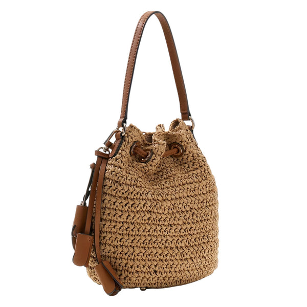 guess_ofelia_secchiello_paglia_straw_bucket_bag_summer_resort_glam_chic_vacation_style_2026_falchini_siena_natural_cognac_posteriore