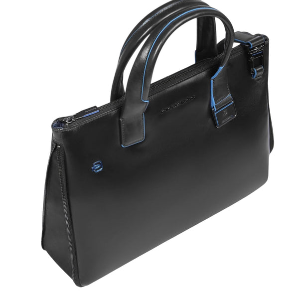 piquadro_blue_square_cartella_14_iconic_blue_rim_corporate_core_business_luxury_leather_2026_falchini_siena_nero_espansione