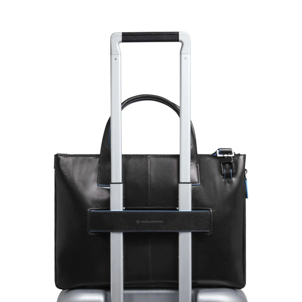 piquadro_blue_square_cartella_14_iconic_blue_rim_corporate_core_business_luxury_leather_2026_falchini_siena_nero_trolley