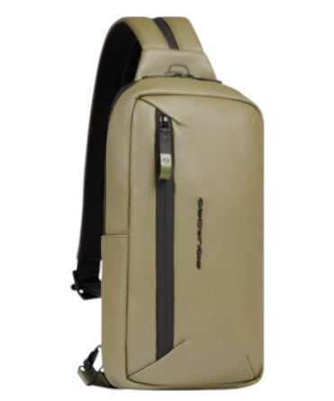 piquadro_corner20_monospalla_sling_bag_pelle_tech_urban_style_2026_falchini_siena_kaki_laterale