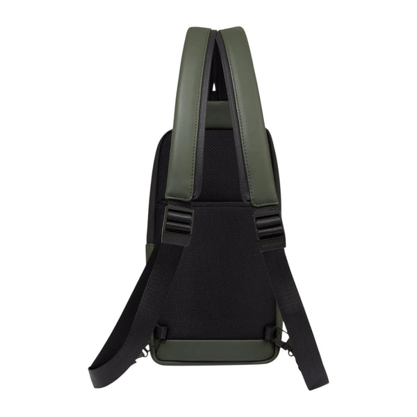 piquadro_corner20_monospalla_sling_bag_pelle_tech_urban_style_2026_falchini_siena_verde_continuativo_zaino