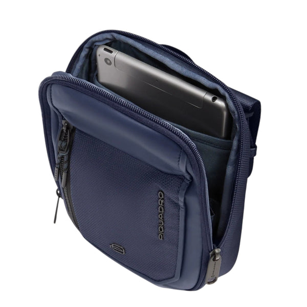 piquadro_lyss_small_borsetto_tracolla_pelle_crossbody_bag_urban_luxury_2026_falchini_siena_blu_interno